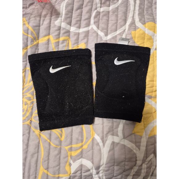 Nike Knee Pads-Size Med/Large - Picture 1 of 4